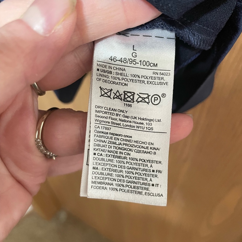 Banana Republic Blouse in Navy Blue - Picture 5 of 5